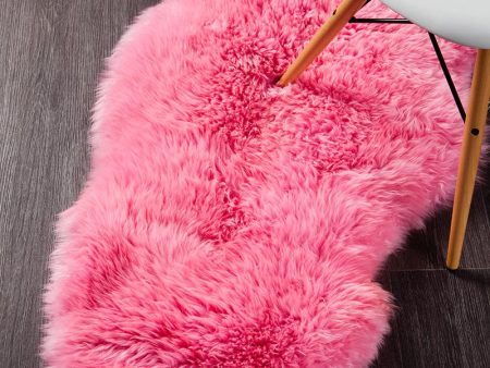 Natural New Zealand Sheep Skin Rug (Pink) by Rug Culture For Sale