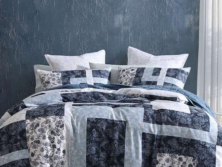 Kai Blue Quilt Cover Set by Logan and Mason For Sale