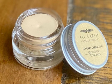 Brightening Concealer Cream Tint Discount