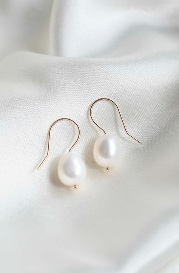 9ct Gold Classic Pearl Hook Earrings Online Sale