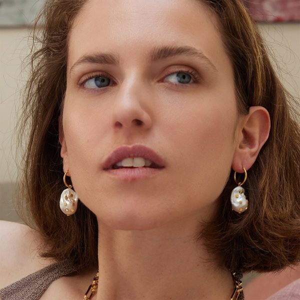 Venus Gold Hoop Earrings With large Keshi Pearl And Barnacles Online now